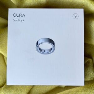 ✨ NEW Oura Ring 4 Silver, Size 9 – Unopened. Retail $349